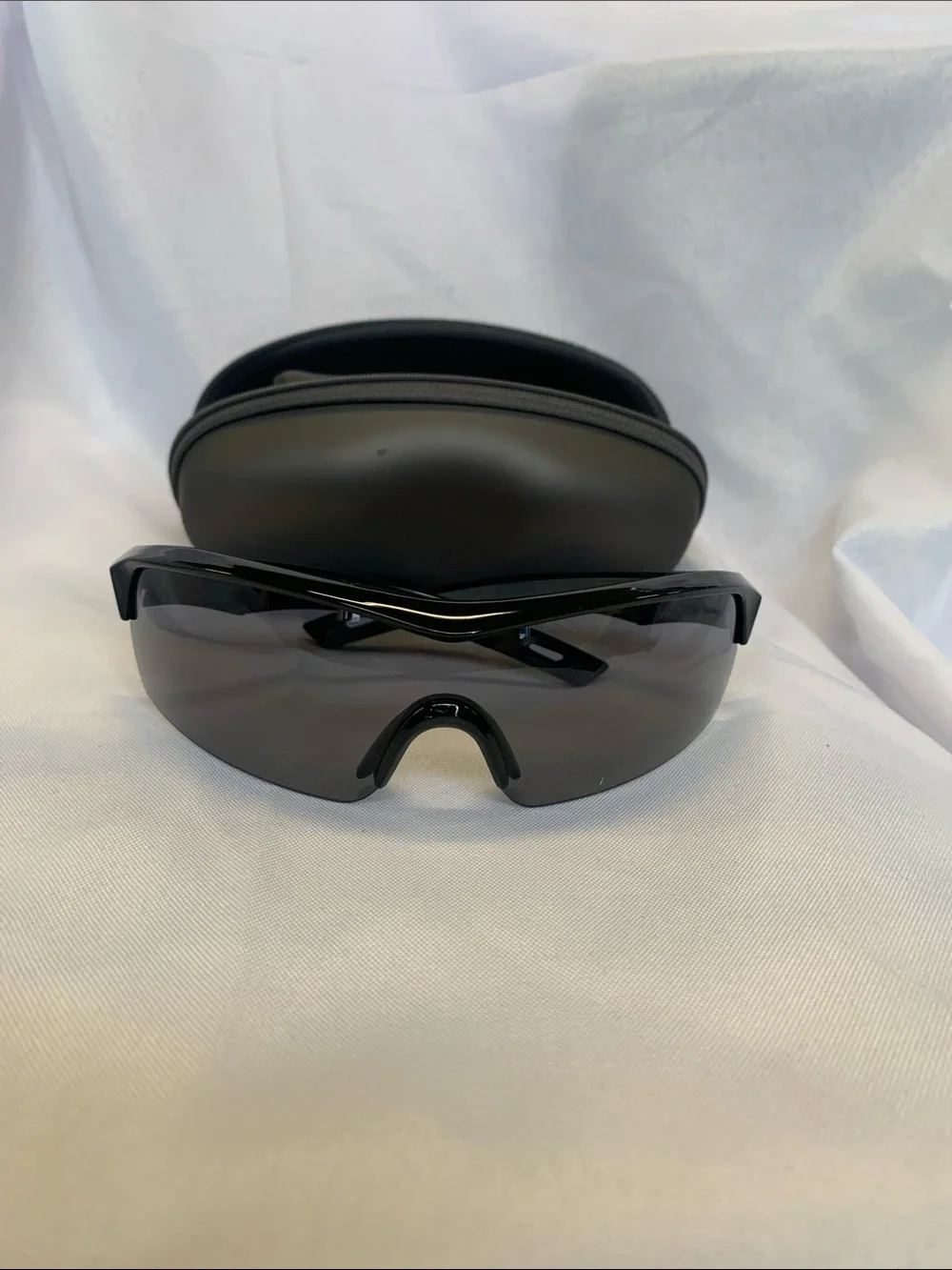 Sleek Black Sunglasses with Hard Zipper Case